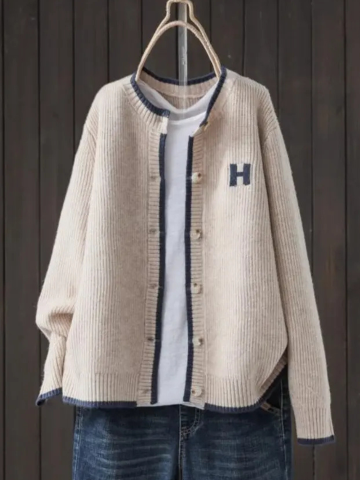 Helena - Classic Cardigan