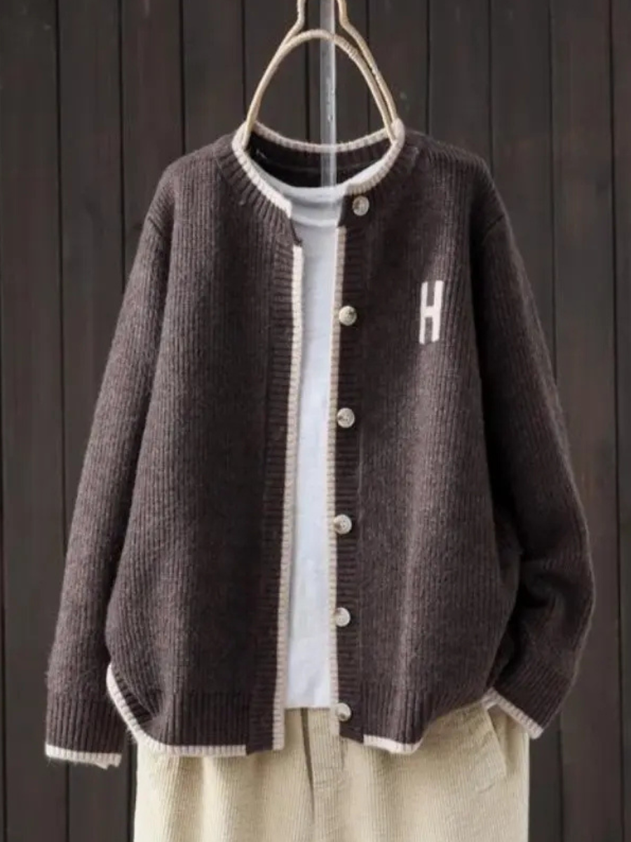 Helena - Classic Cardigan