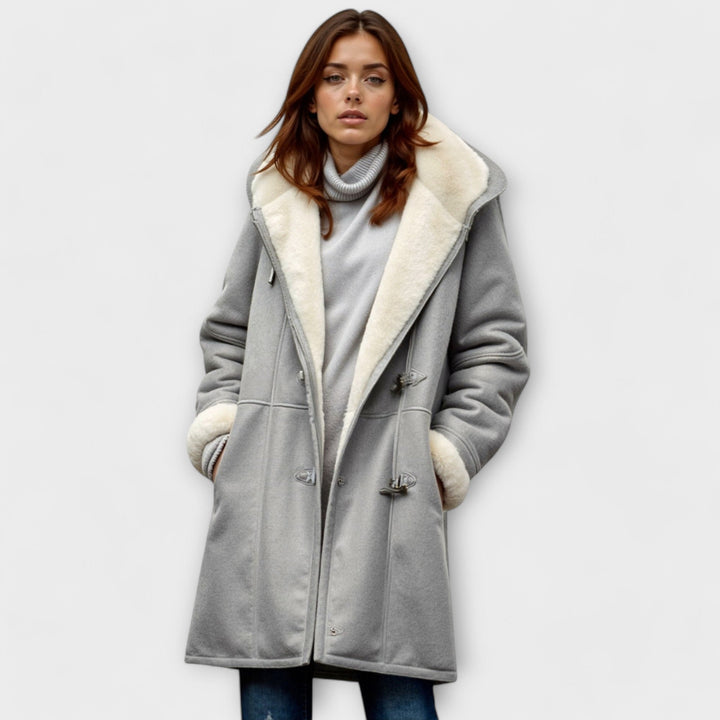 Ana - Cozy Coat with Fur