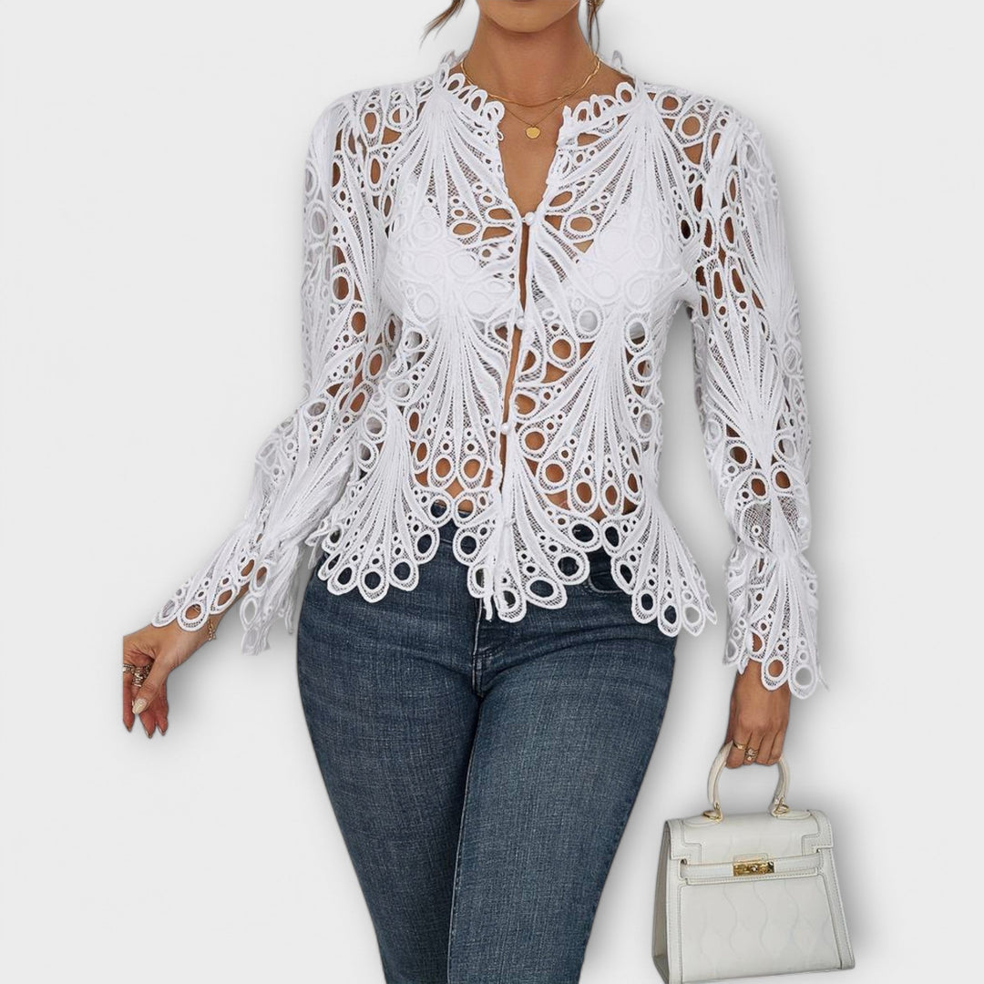 Savannah - Weisse asymmetrische Bluse mit Spitze