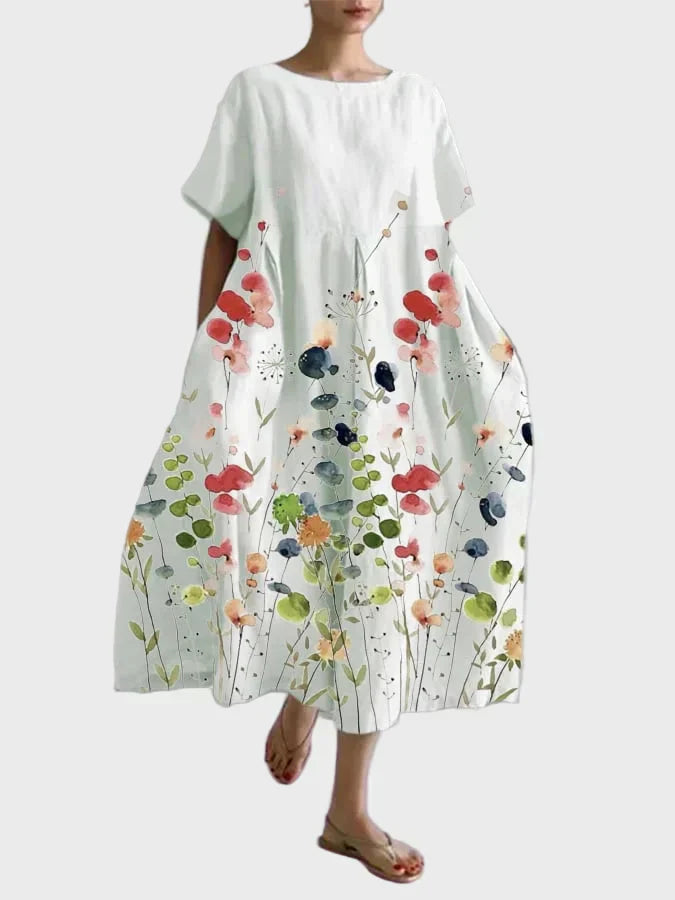 Weisses Kleid mit Wildblumen