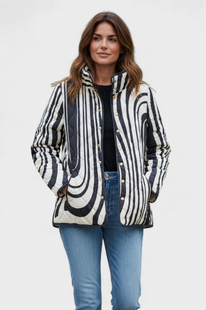 Freja – Steppjacke mit Wellenmuster