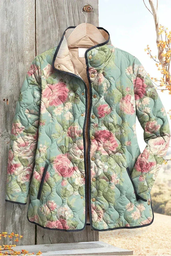 Mathilde – Steppjacke mit Rosenmuster