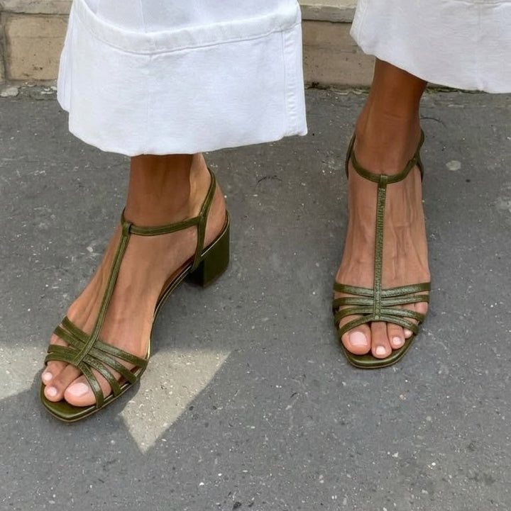 Maura - Golden Everyday Sandals