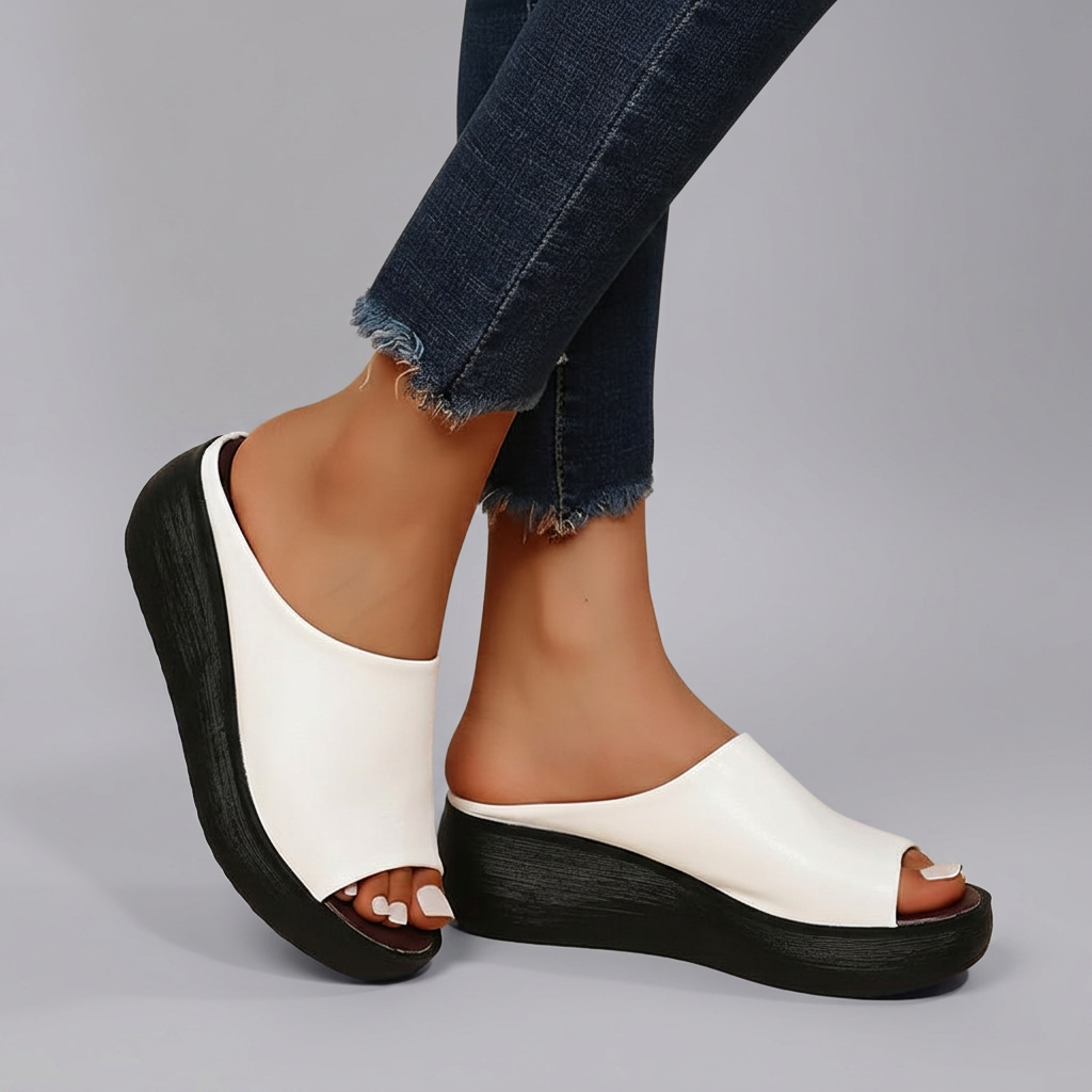 Elsie - Orthopaedic Sandals