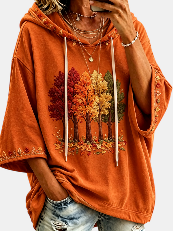 Sweat à capuche Emma Genève en coton orange, broderie d'arbres d'automne et manches mi-longues